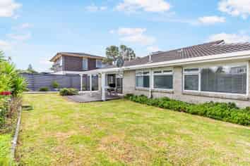 81A Centreway Road, Orewa