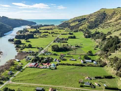 1234 Okains Bay Road, Okains Bay