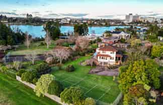 148 Lake Crescent, Hamilton Lake