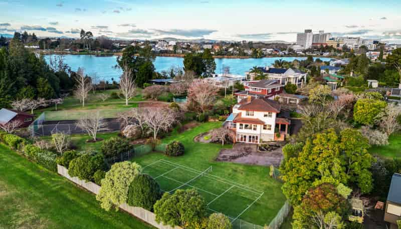 148 Lake Crescent, Hamilton Lake