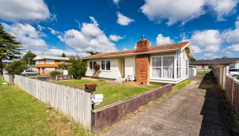 1/49 President Ave, Papakura