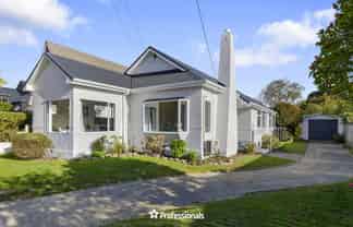 7 Hathaway Avenue, Boulcott