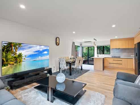 3/19 Langana Avenue, Browns Bay