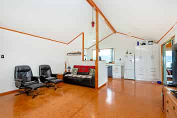 1c Te Kaha Church Road, Te Kaha