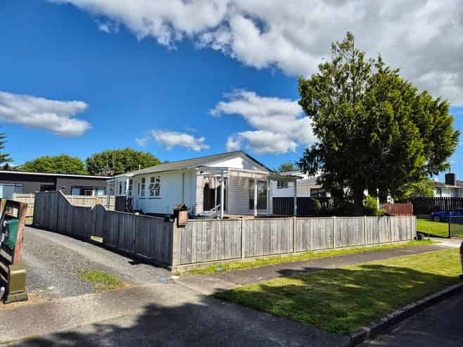 6 Kebbell Avenue, Levin