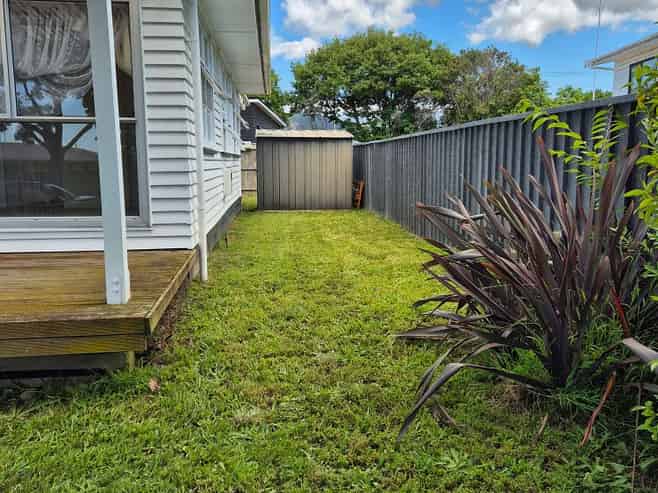 6 Kebbell Avenue, Levin