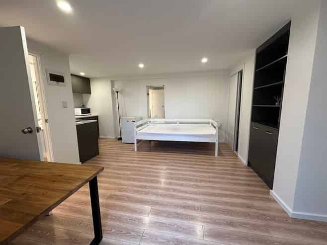 Auckland - Address withheld