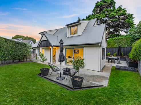 2/11 Panorama Road, Mount Wellington