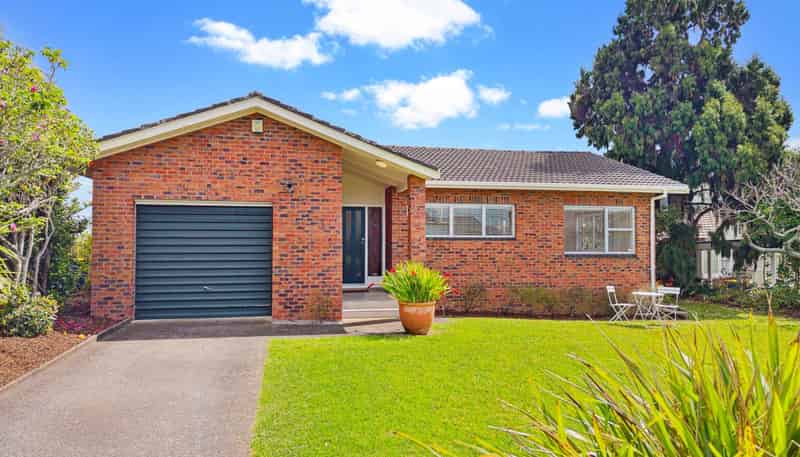 26 McBreen Avenue, Northcote Point