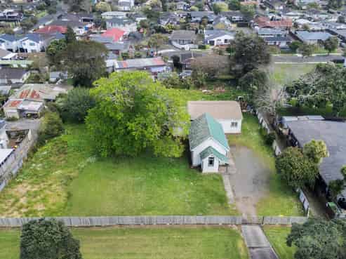 517A & 519 Weymouth Road, Weymouth