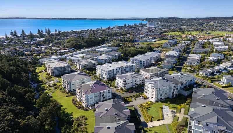 152 Landmark Terrace, Orewa