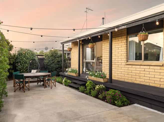 160 Tramway Road, Enderley