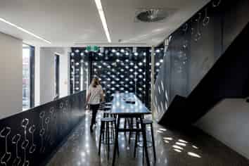 Prime Time Fitted Pollen Street Office 