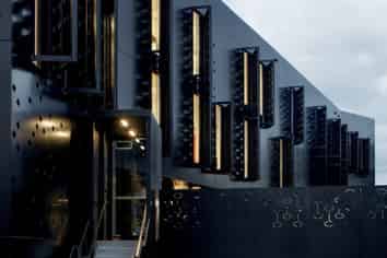 Prime Time Fitted Pollen Street Office 