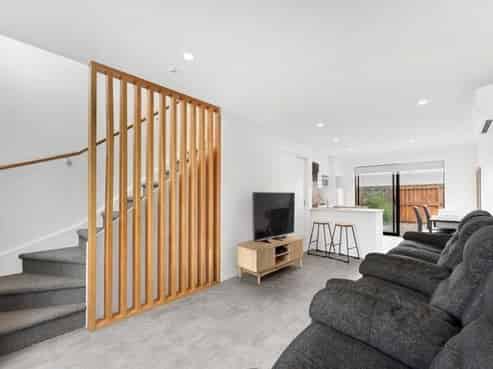 2/78 Swaffield Road, Papatoetoe