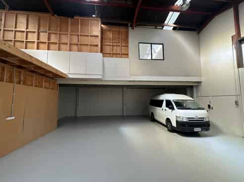 Affordable Industrial - Central Mount