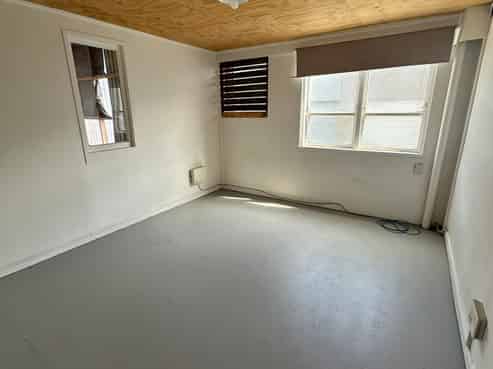 Affordable Industrial - Central Mount