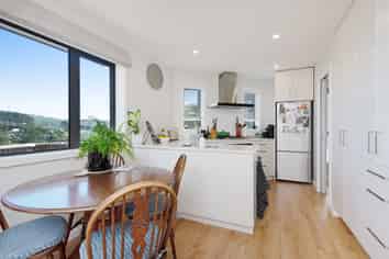 19 Miles Crescent, Newlands
