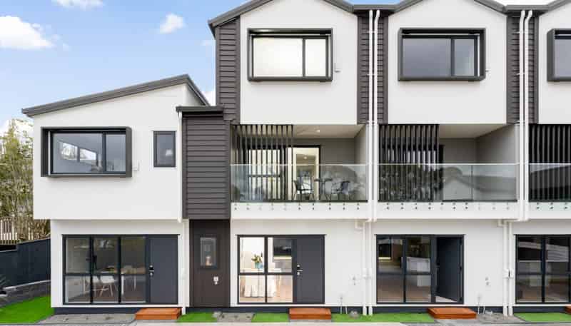 16B & 16D Saint Catherine Crescent, West Harbour