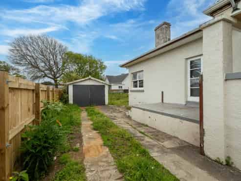 332 Massey Road, Mangere East