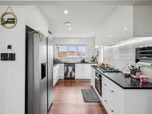 51 Buckland Road, Mangere East