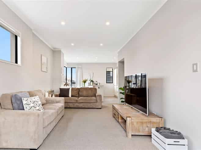162 Hobsonville Point Road, Hobsonville