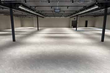 Large scale retail leasing - fringe CBD
