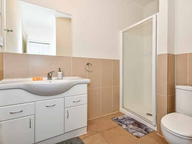 25 Triumph Road, Flat Bush