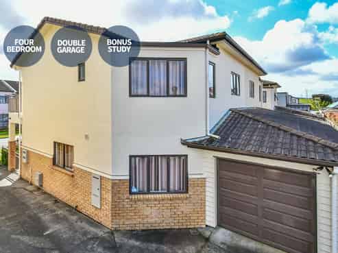 25 Triumph Road, Flat Bush