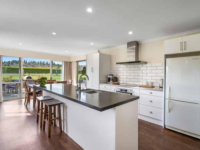 150 Airport Road, Alexandra