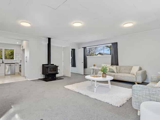 70 Woodbury Street, Russley