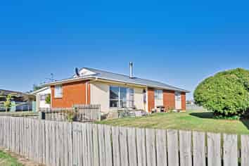 20 Argyle Street, Kew