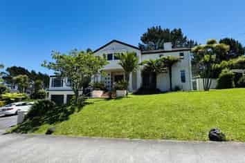 5 Saran Place, Hillsborough