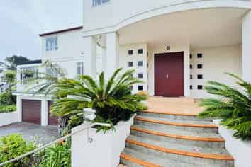 5 Saran Place, Hillsborough