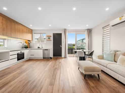 16 Mihi Lane, Hobsonville