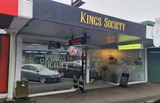 Tidy Retail Option on Devon Street East