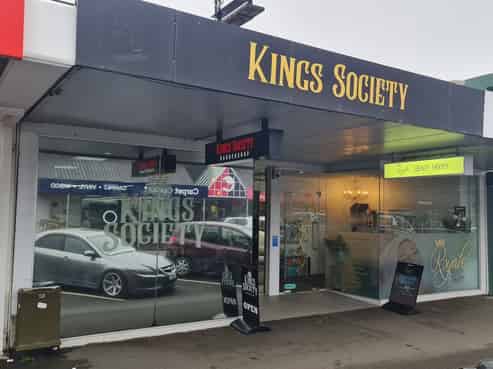 Tidy Retail Option on Devon Street East