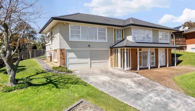 15 Hibiscus Place, Hillsborough