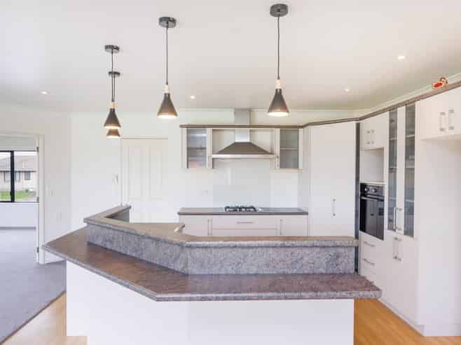 186 Pacific Drive, Fitzherbert