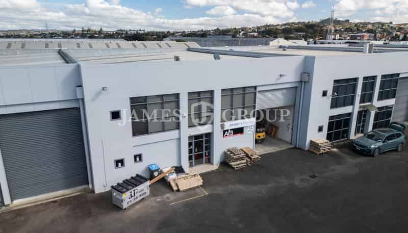 J/35 Maurice Road, Penrose