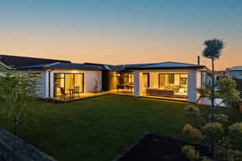 19 Frank Ernest Crescent, Prebbleton