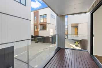 3/14 Williamson Avenue, Belmont