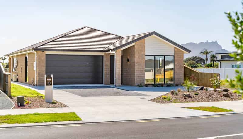 37 Kaurinui Crescent, One Tree Point
