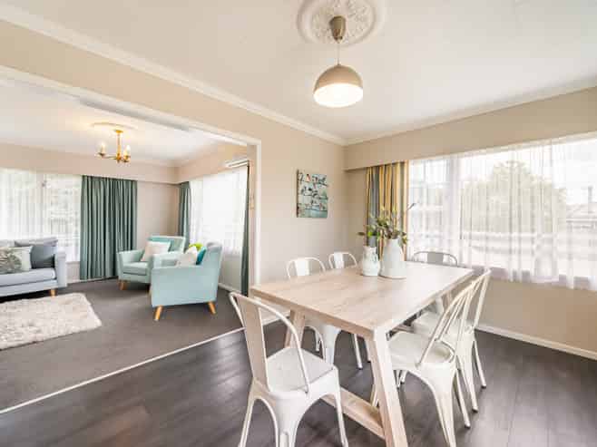 8 Montana Road, Totara Park