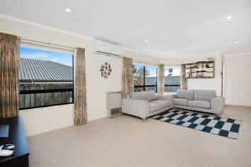 2/46 Burgess Road, Johnsonville