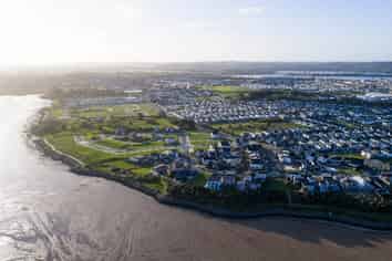 38 Picnic Point Road, Hobsonville