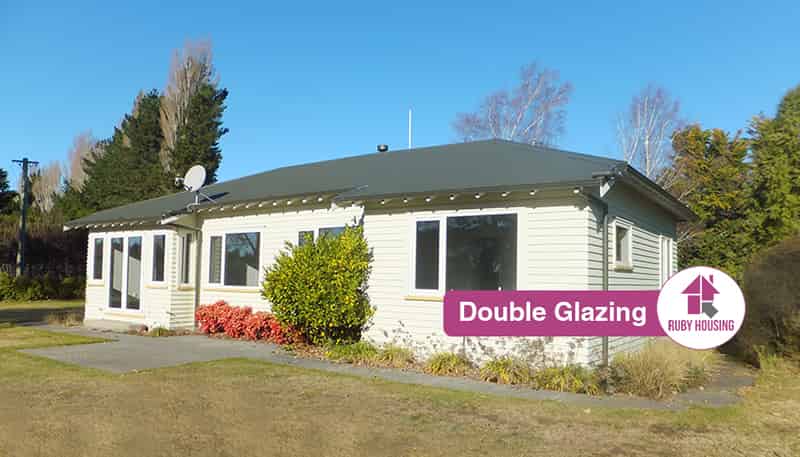 296 McLeans Island Road, Harewood
