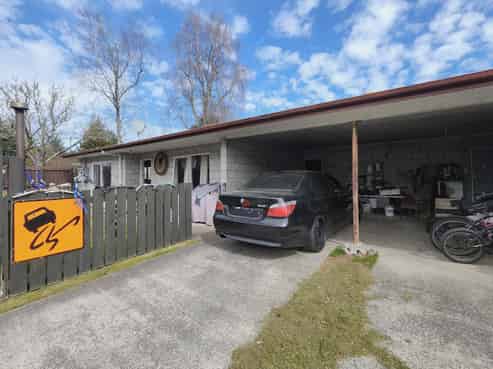 210 West Parkdale Street, Tokoroa