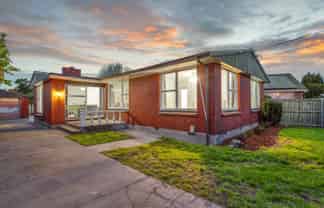 50 Gould Crescent, Woolston