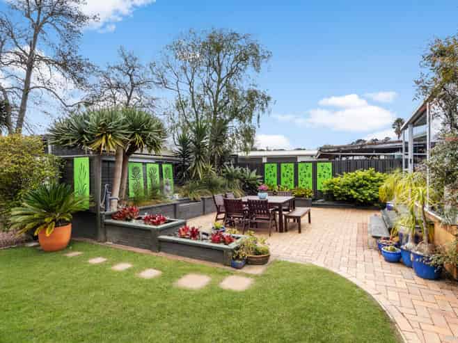 30 Vina Place, Massey